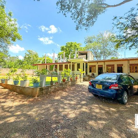 Family Holiday Resort Anuradhapura Dış mekan fotoğraf