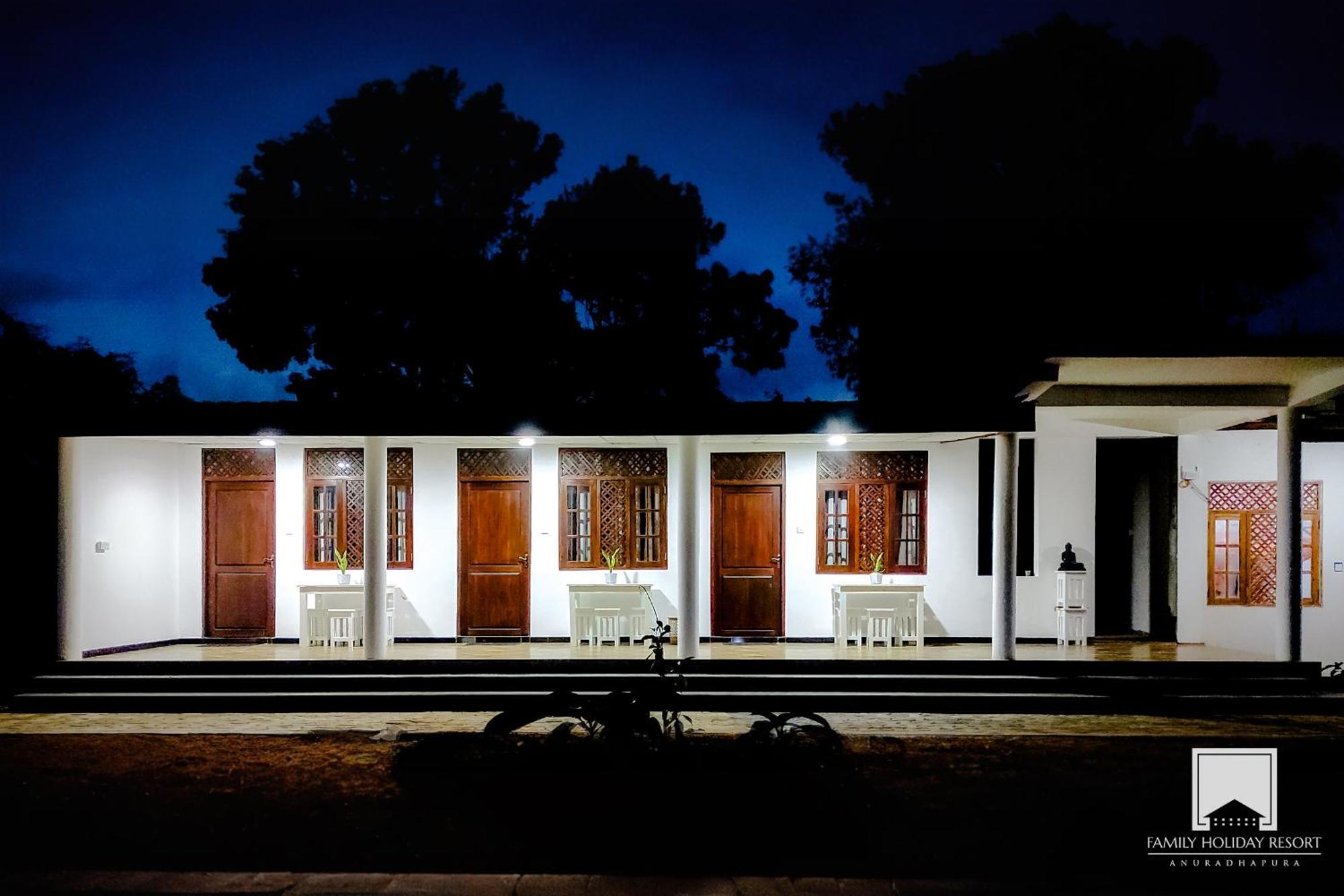 Family Holiday Resort Anuradhapura Dış mekan fotoğraf